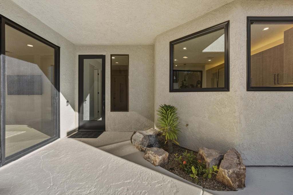 10112 Lakeview Drive