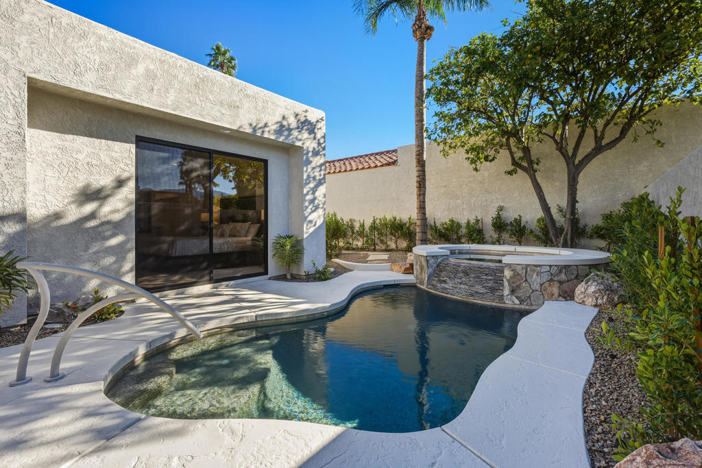 10112 Lakeview Drive