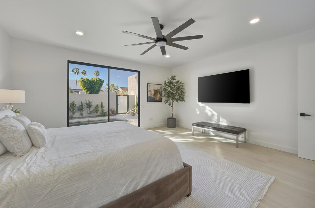 10112 Lakeview Drive