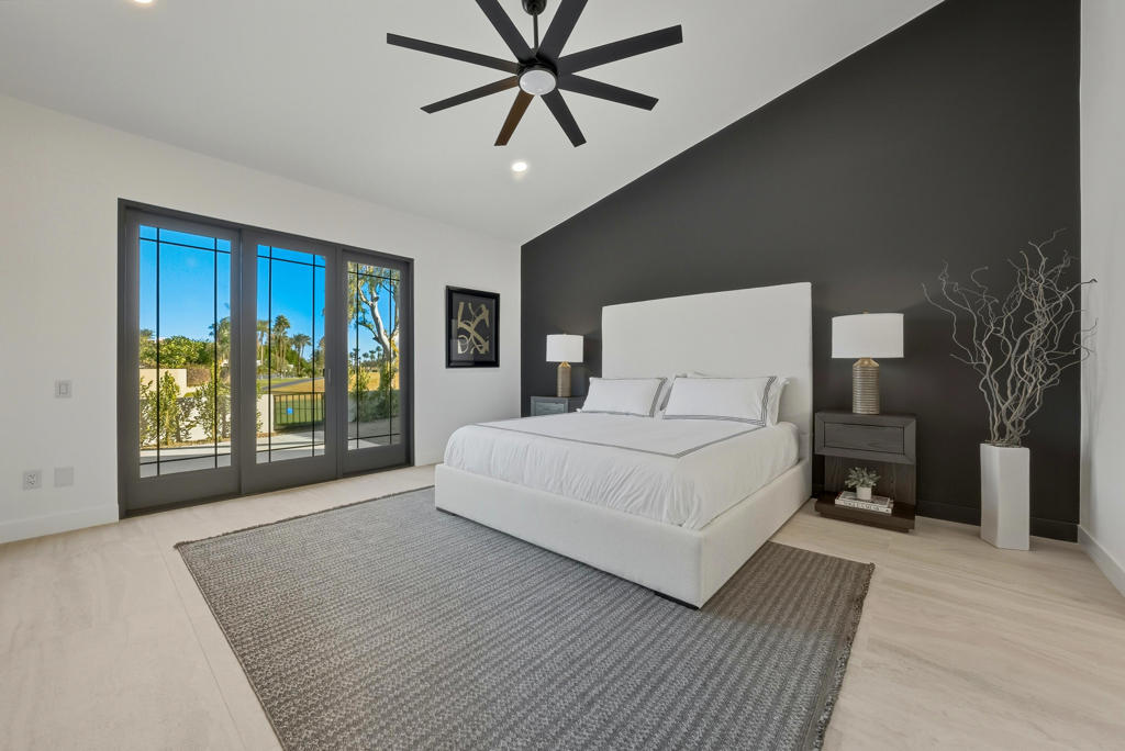 10112 Lakeview Drive