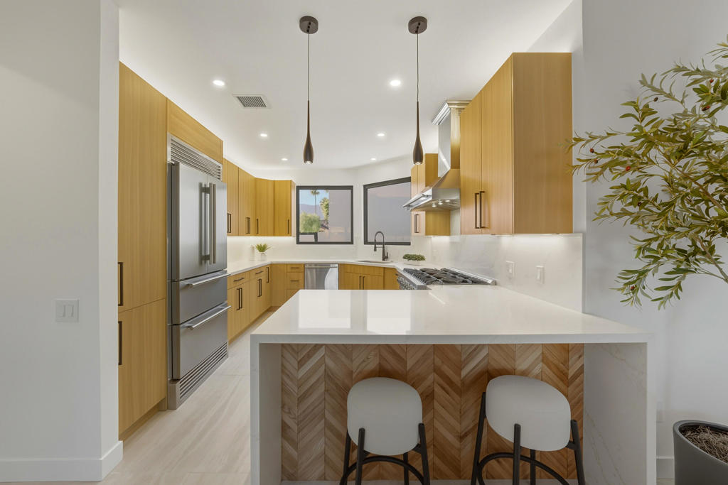 10112 Lakeview Drive