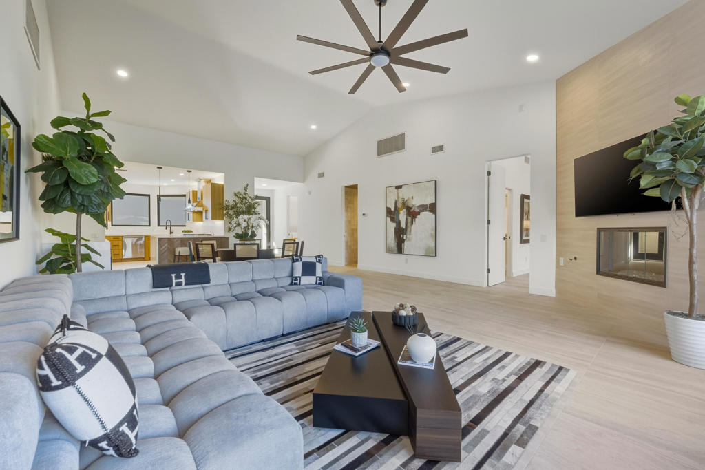 10112 Lakeview Drive