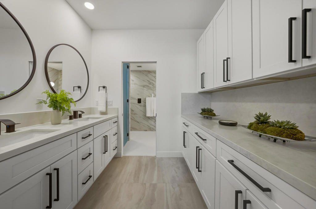 10112 Lakeview Drive