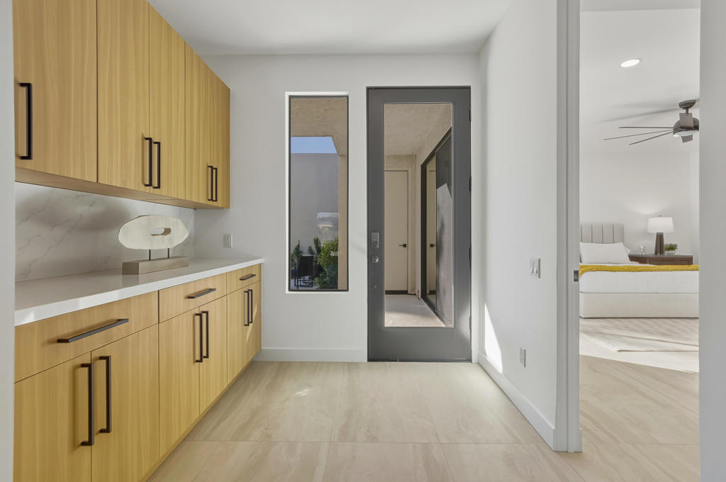 10112 Lakeview Drive