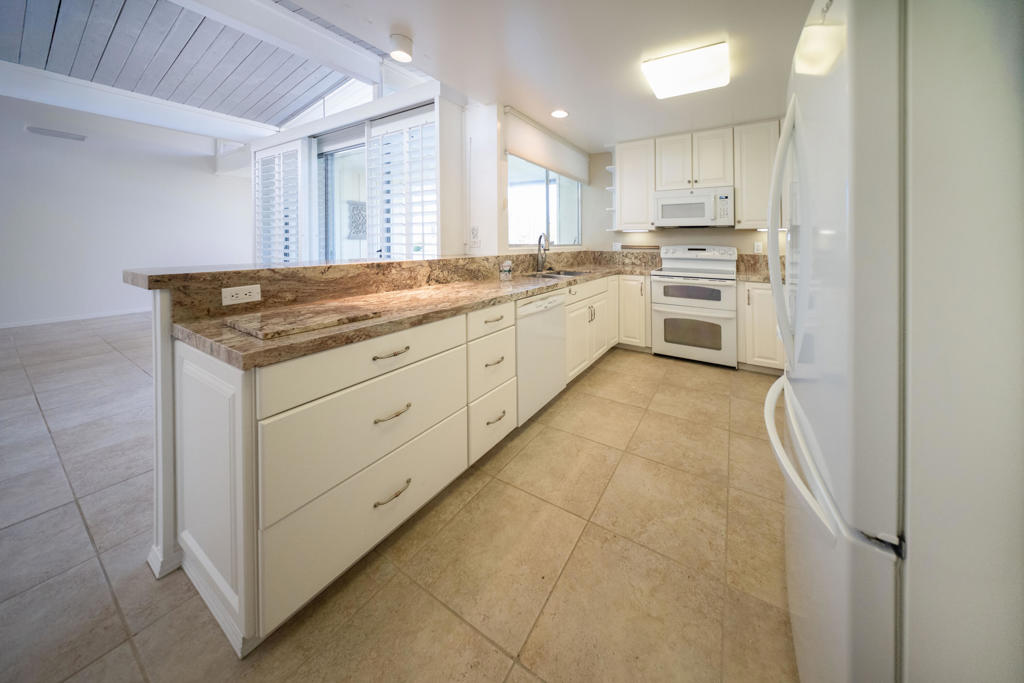 73700 Grapevine Street 14