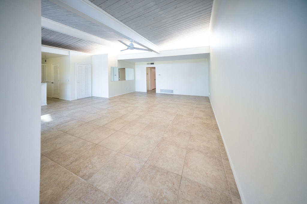 73700 Grapevine Street 14