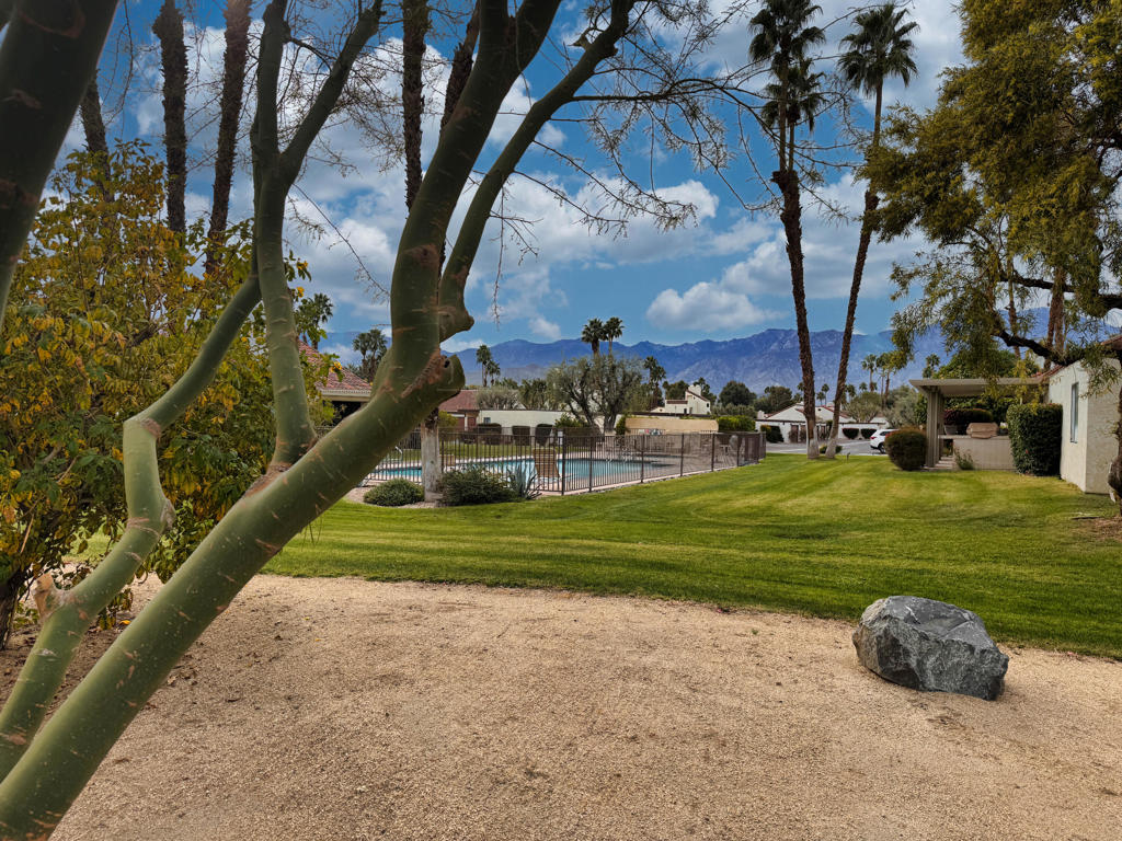 442 Sunningdale Drive