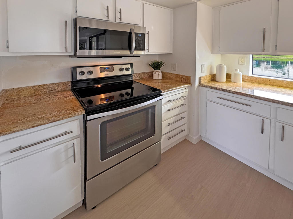 442 Sunningdale Drive