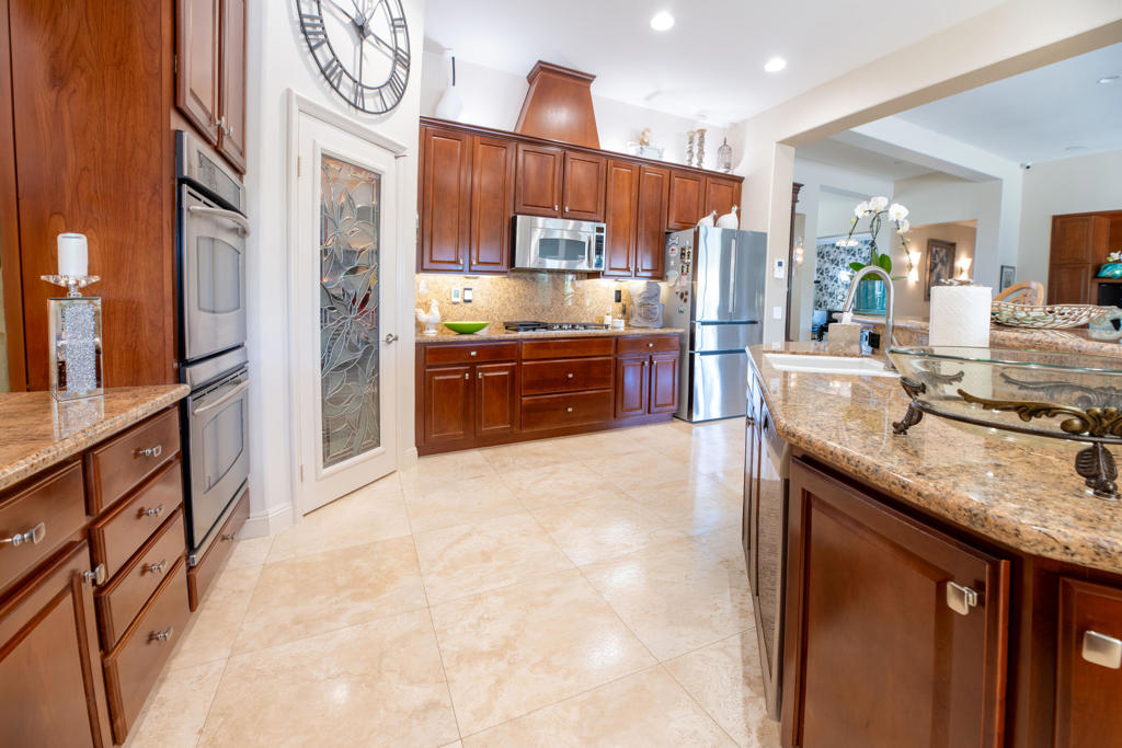 80238 Honey Creek Lane