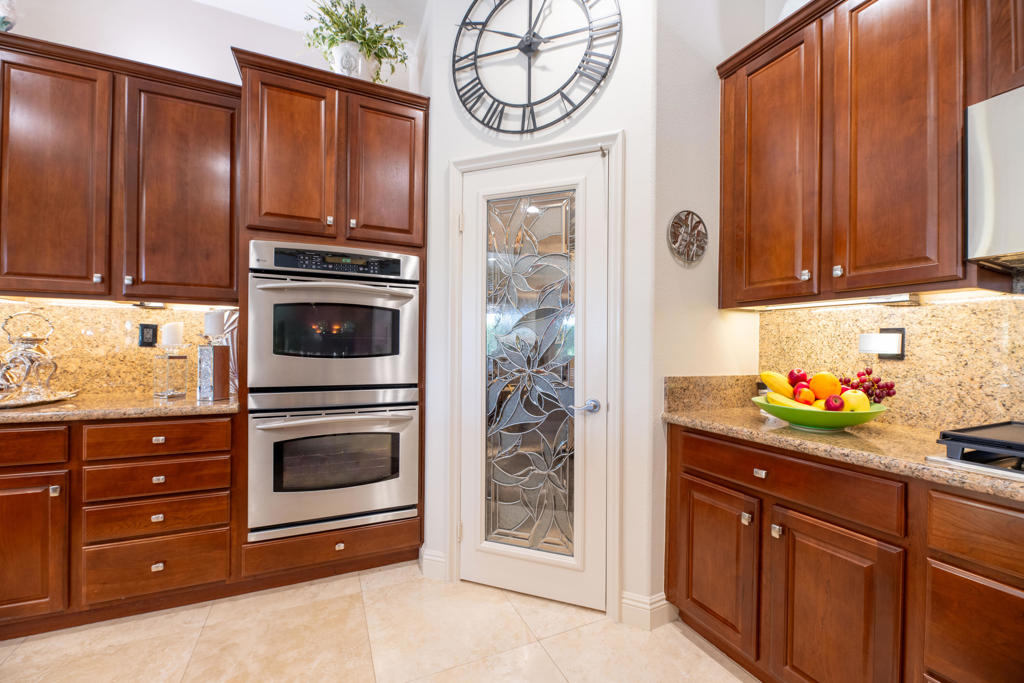 80238 Honey Creek Lane