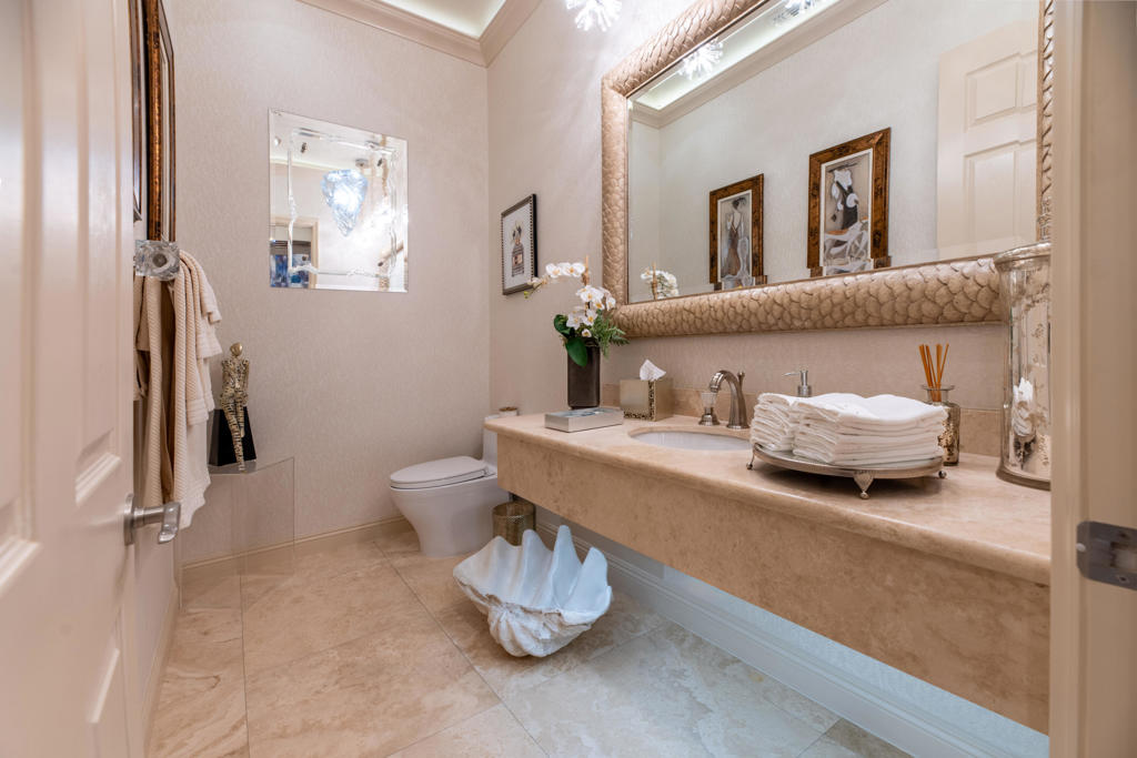 80238 Honey Creek Lane