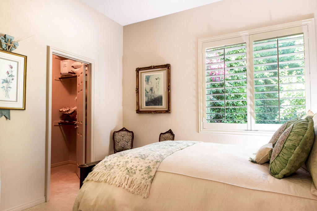 80238 Honey Creek Lane