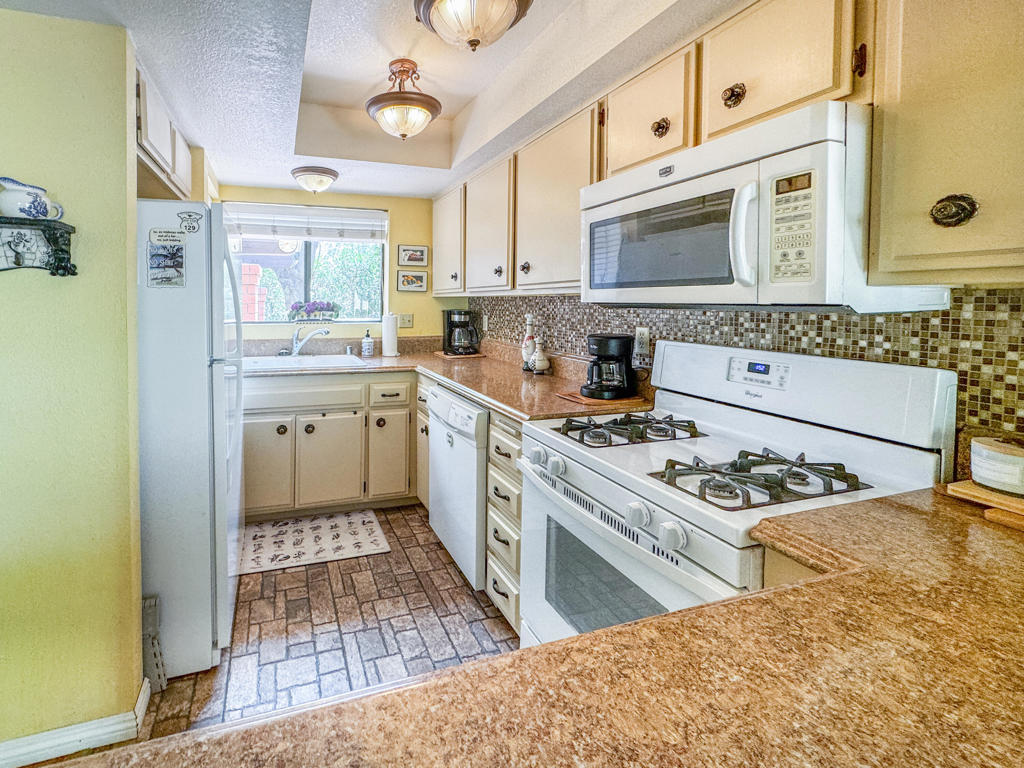 2345 Cherokee Way 127