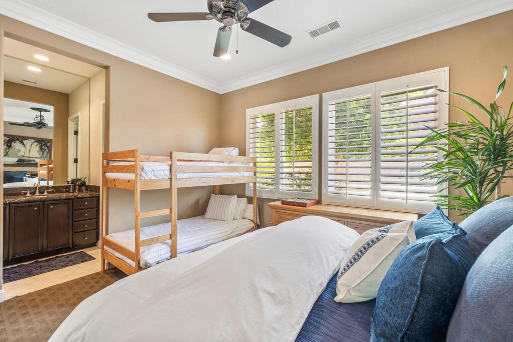 48 Vista Encantada