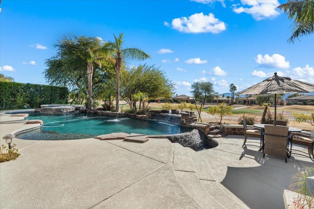 48 Vista Encantada