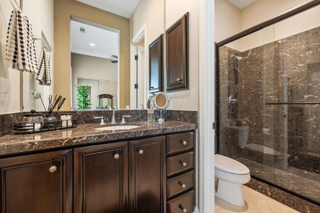 48 Vista Encantada