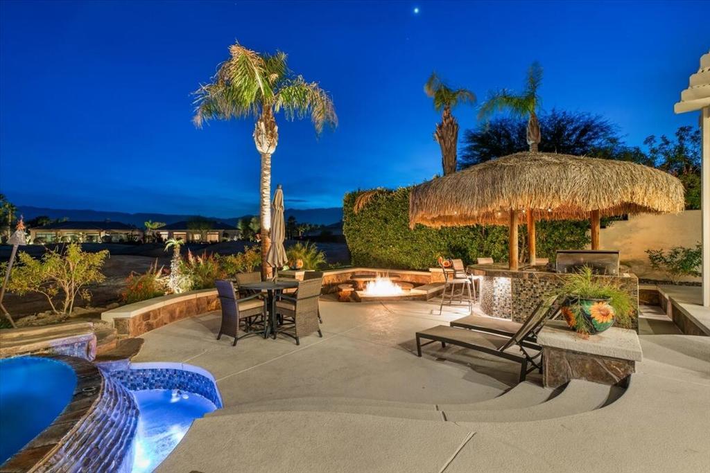 48 Vista Encantada