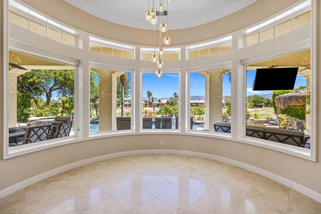 48 Vista Encantada