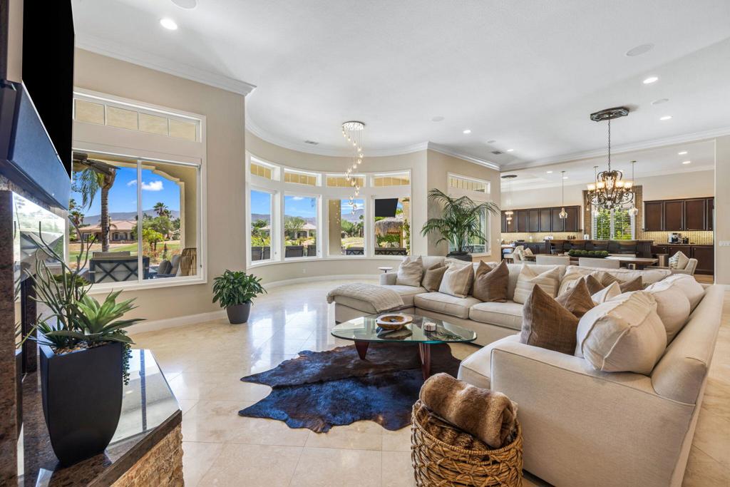 48 Vista Encantada
