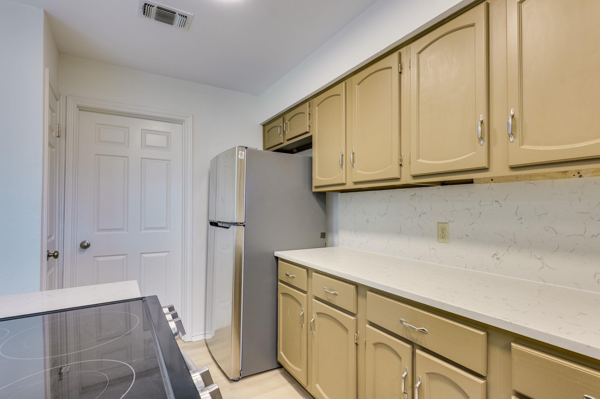 6409 Weatherwood CV