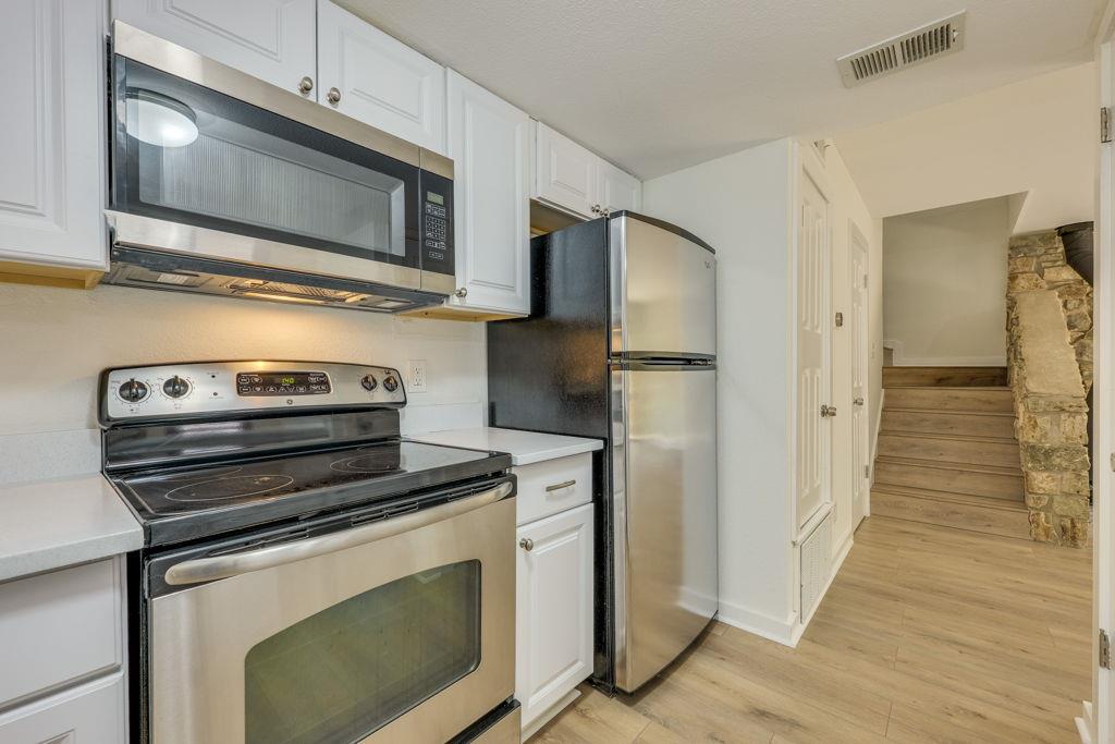 1208 Hollow Creek # 105