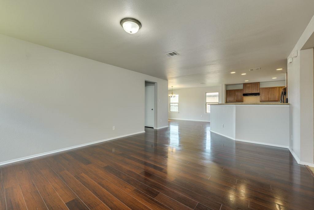 210 Cushman DR