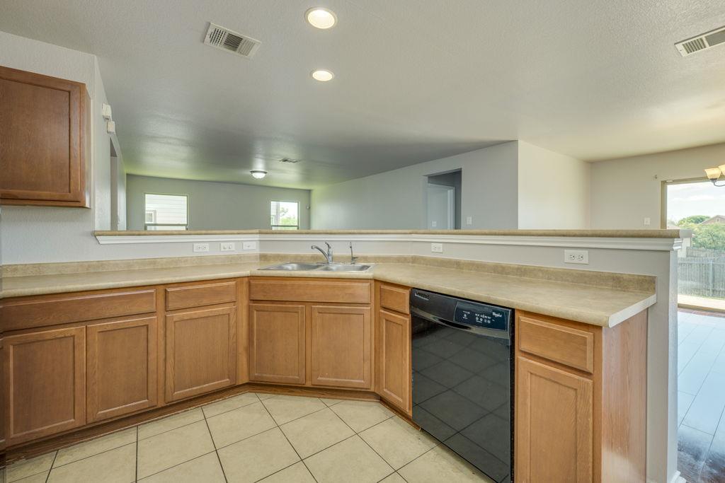 210 Cushman DR