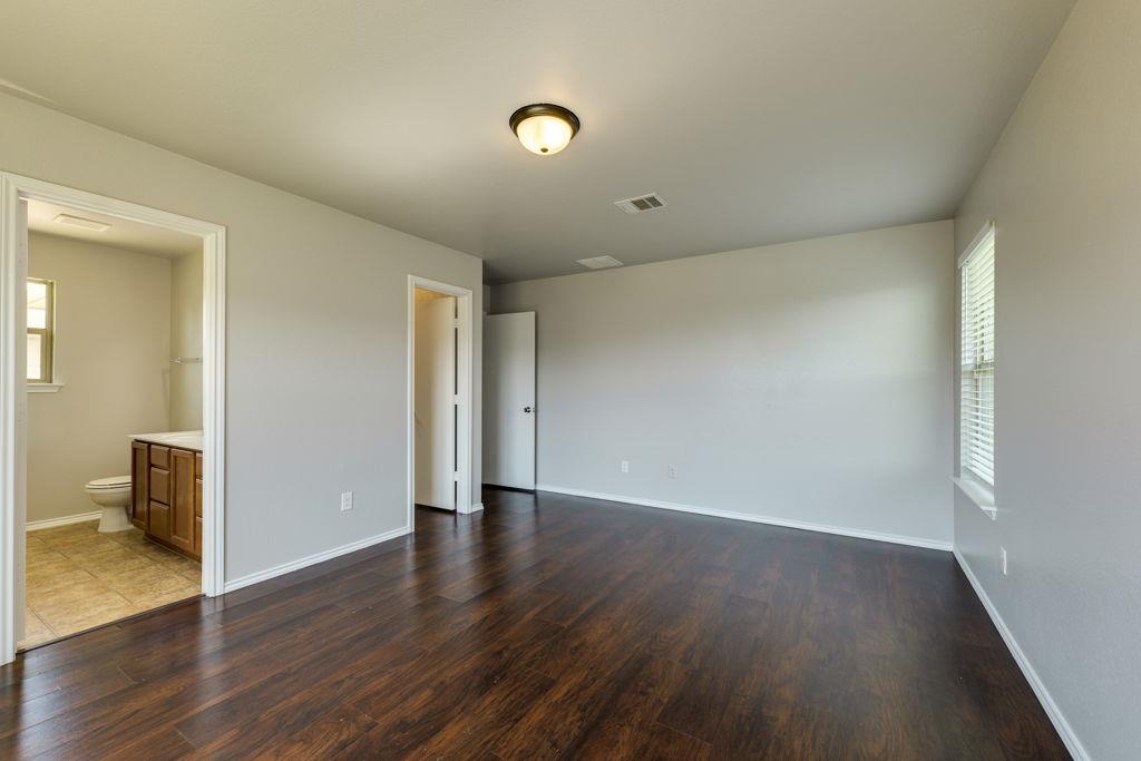 210 Cushman DR