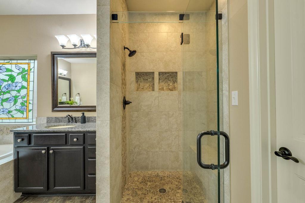 308 Duffy LN