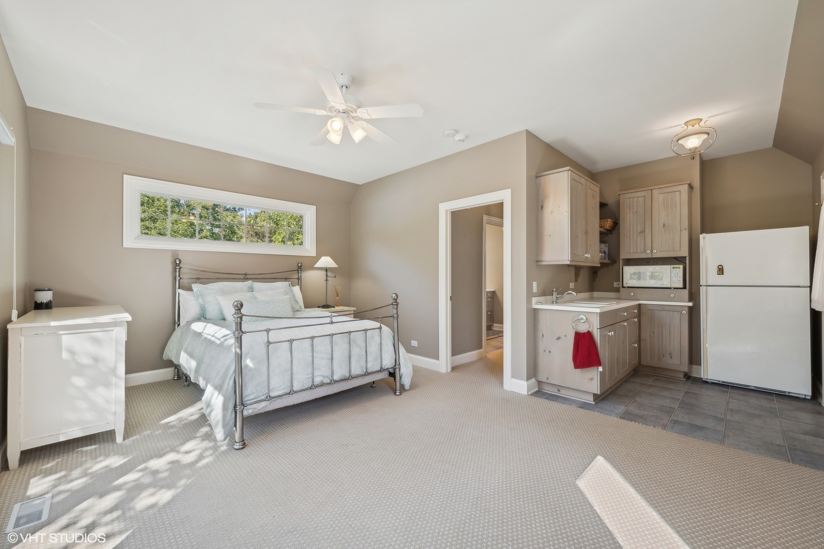 27104 Southwoods Lane