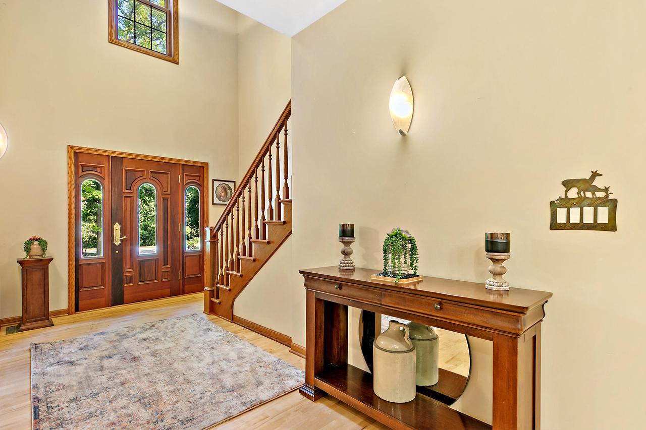 5256 Vicksburg DRIVE
