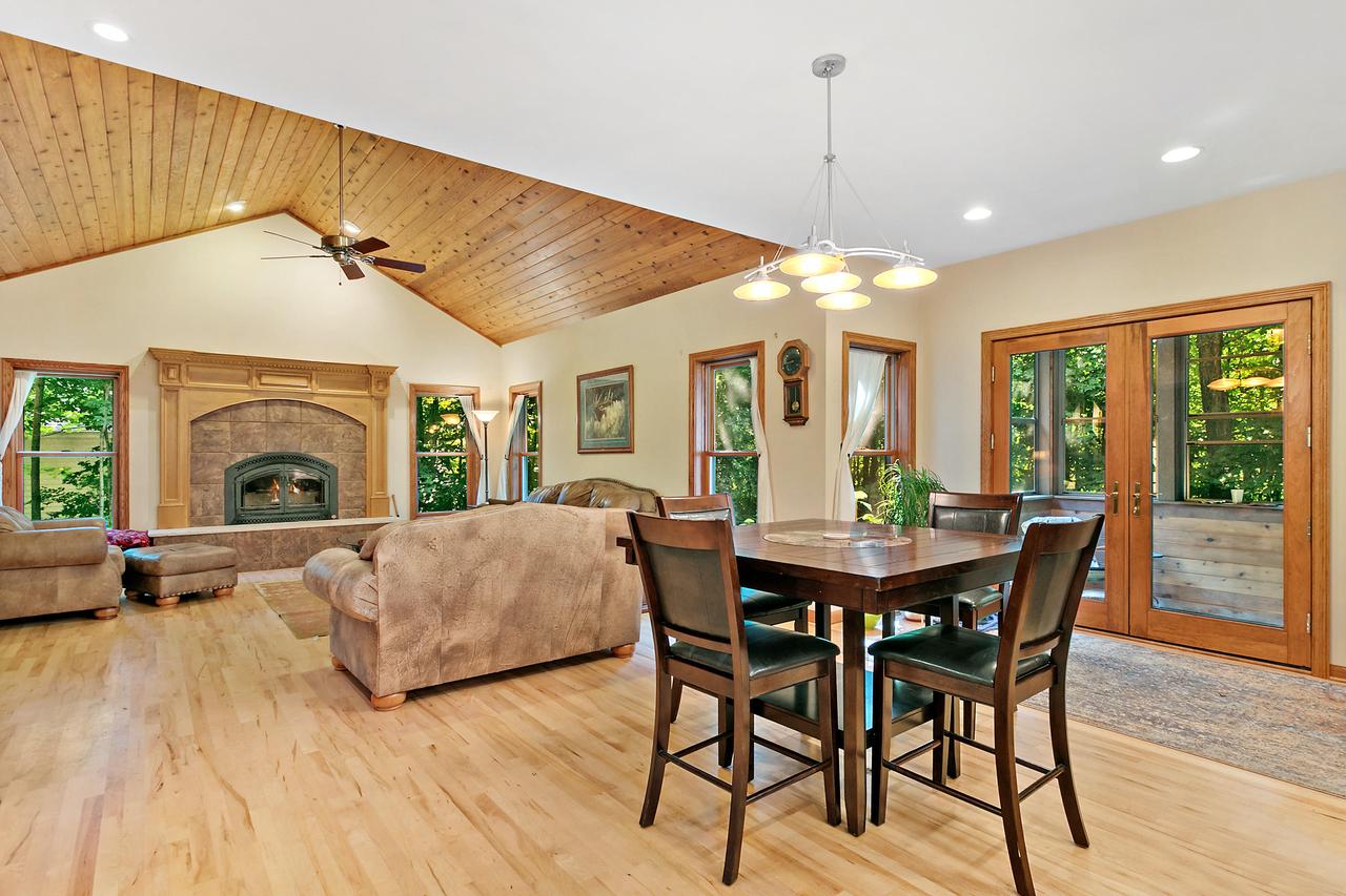5256 Vicksburg DRIVE