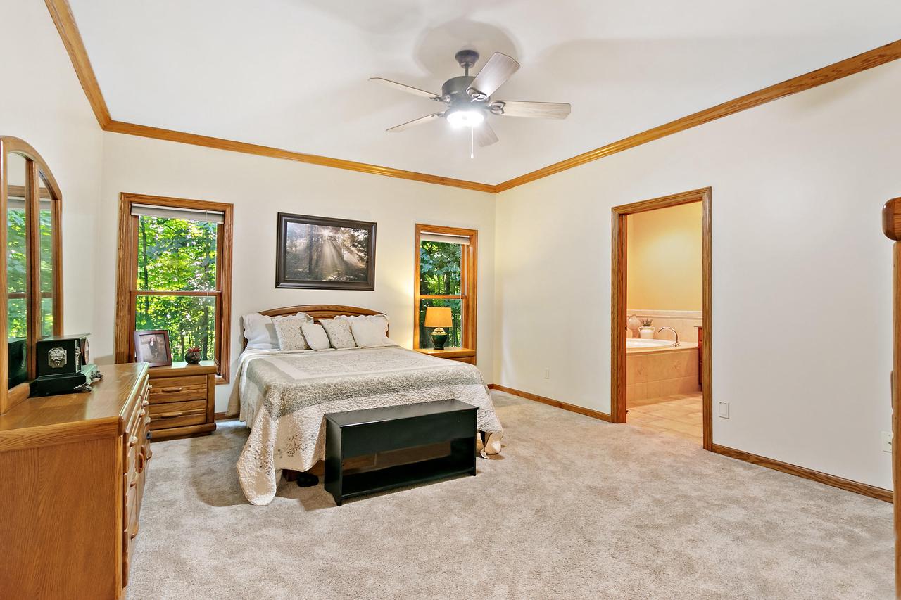 5256 Vicksburg DRIVE