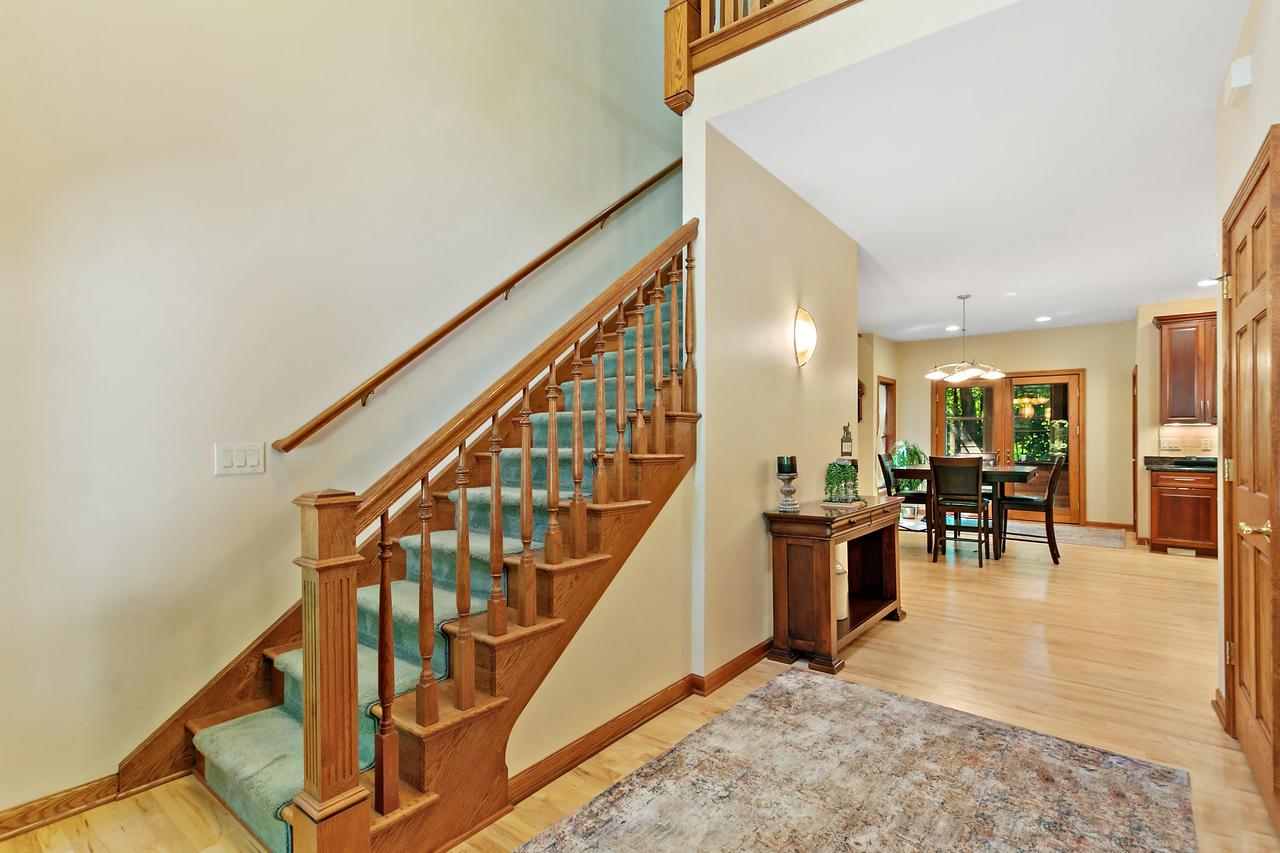 5256 Vicksburg DRIVE