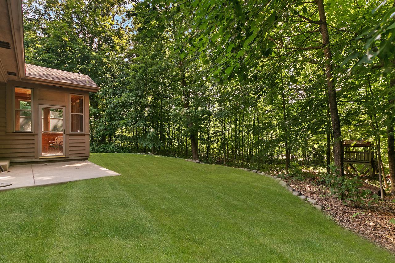 5256 Vicksburg DRIVE