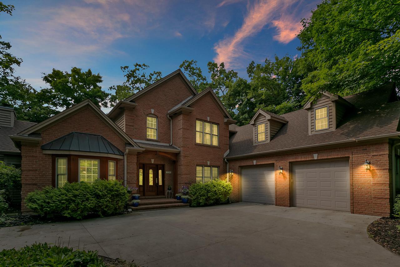 5256 Vicksburg DRIVE