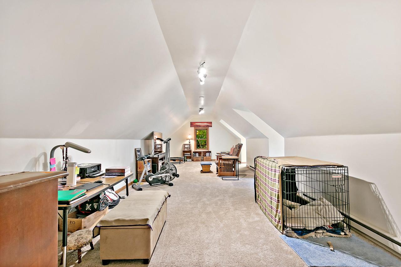 5256 Vicksburg DRIVE