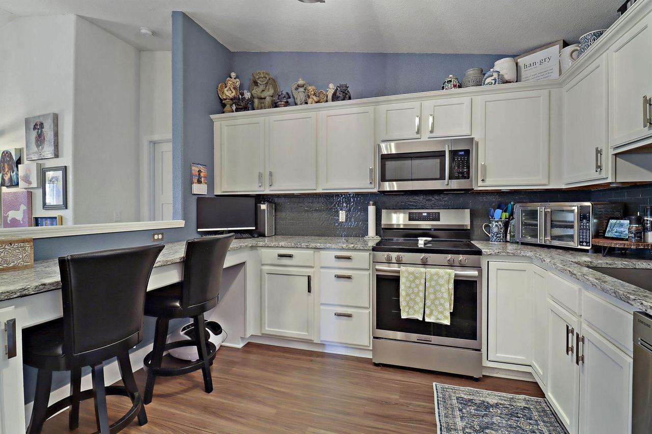 10020 74th STREET E