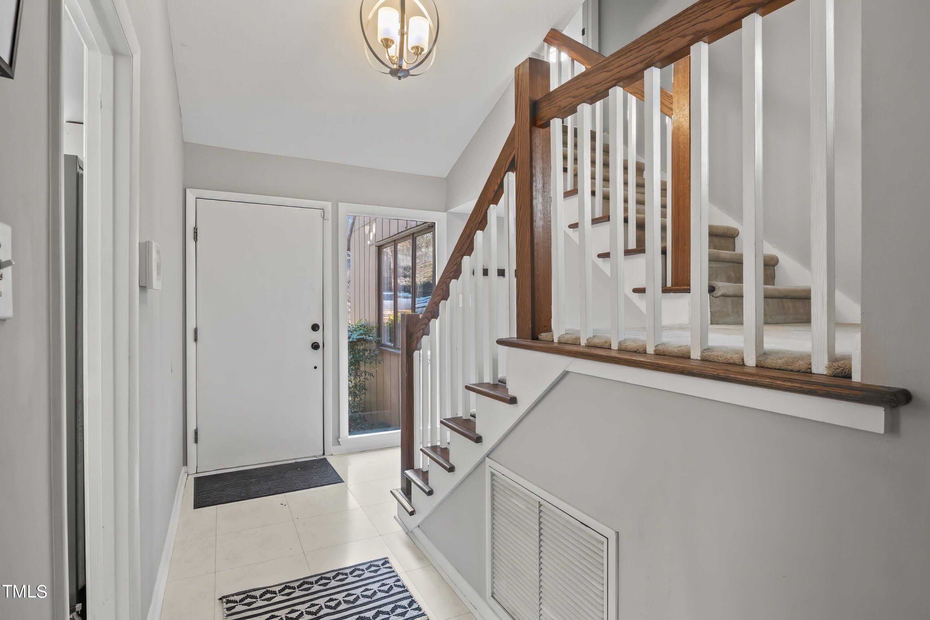 17 Stoneridge Circle