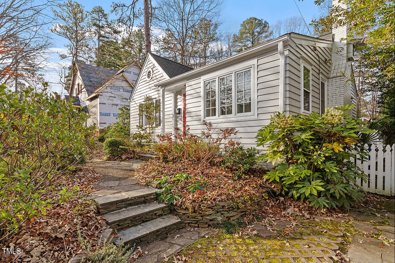 313 Furches Street