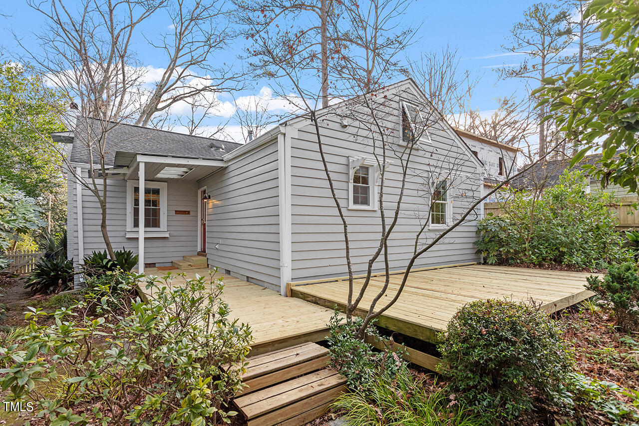 313 Furches Street