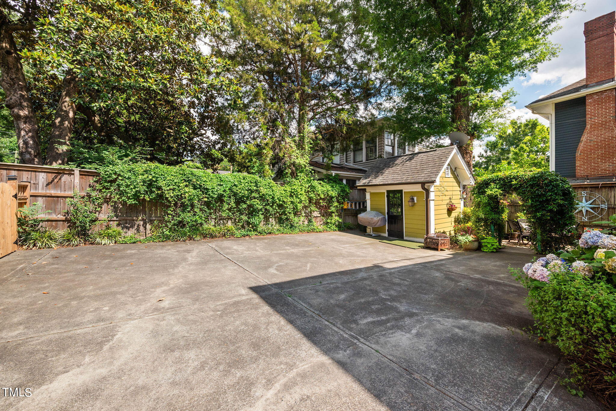 802 Glenwood Avenue