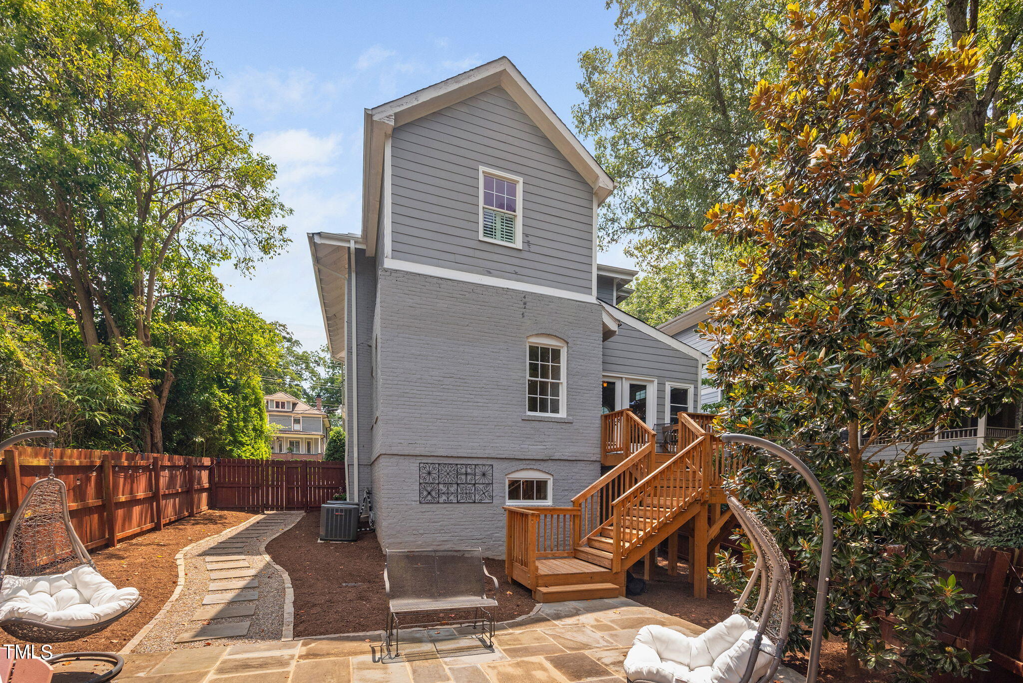 516 Cleveland Street
