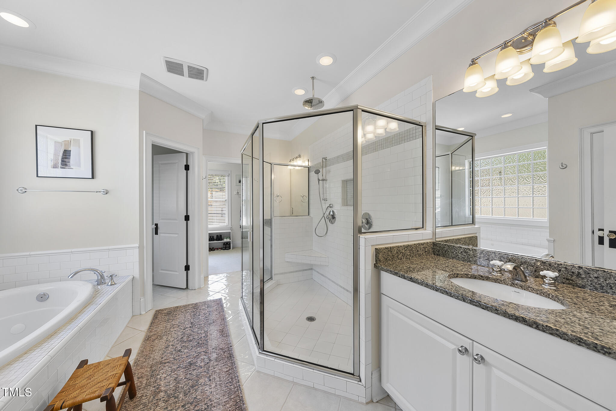 1605 Sunrise Avenue