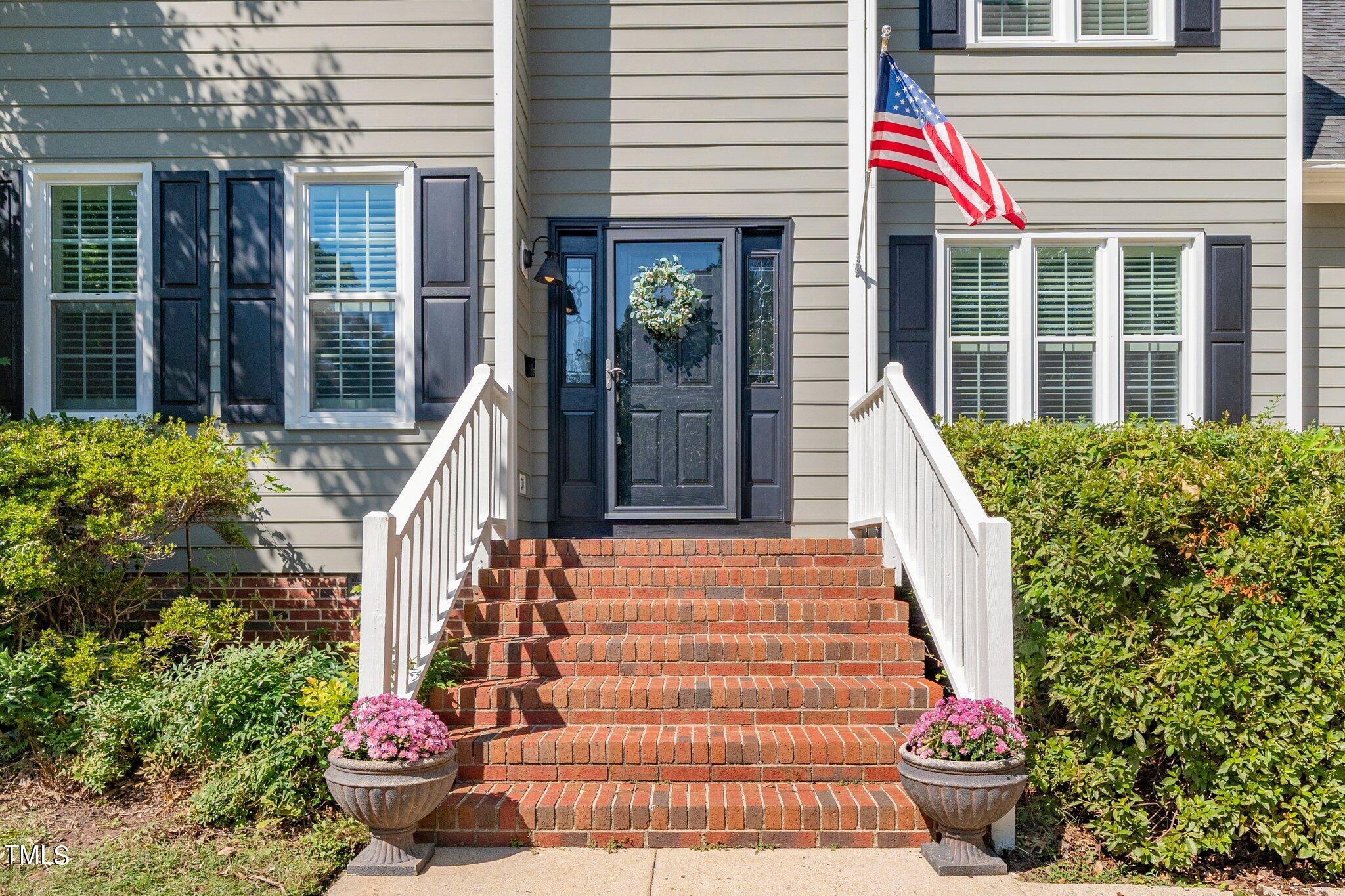 1905 Garden City Ct Court