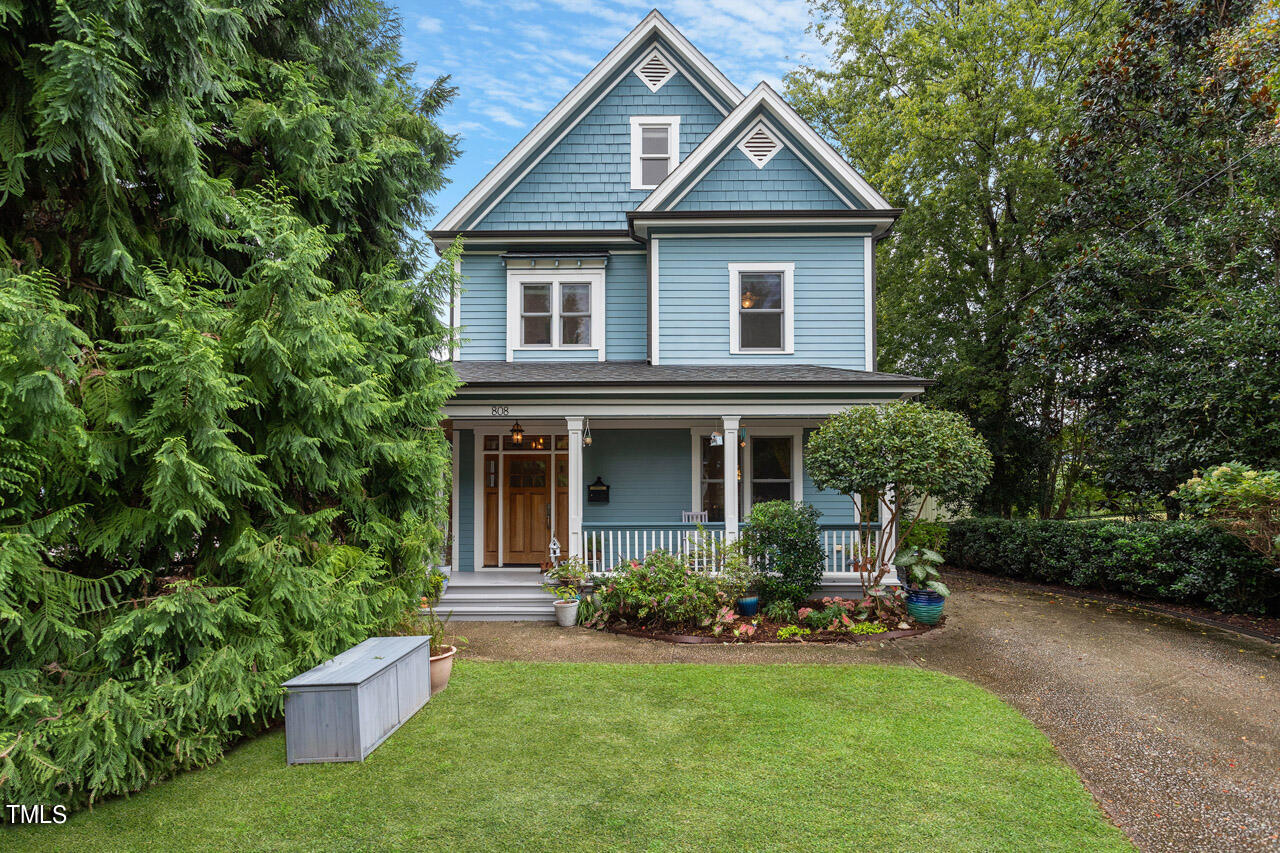 808 Elm Street