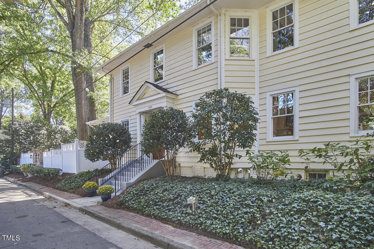 1507 Barden Drive