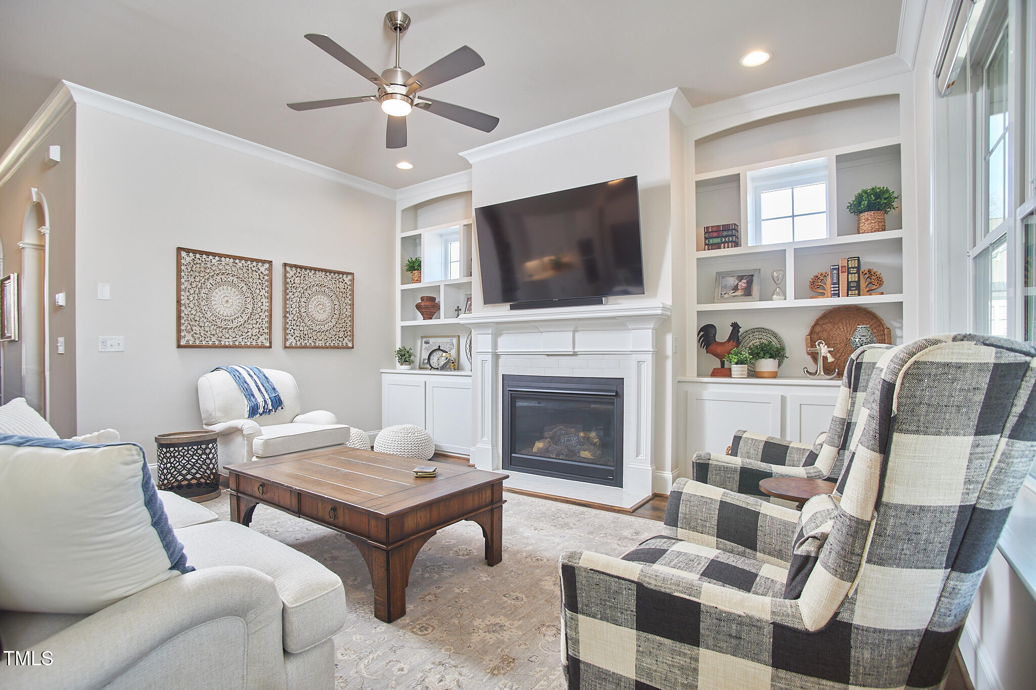 2101 Amalfi Place