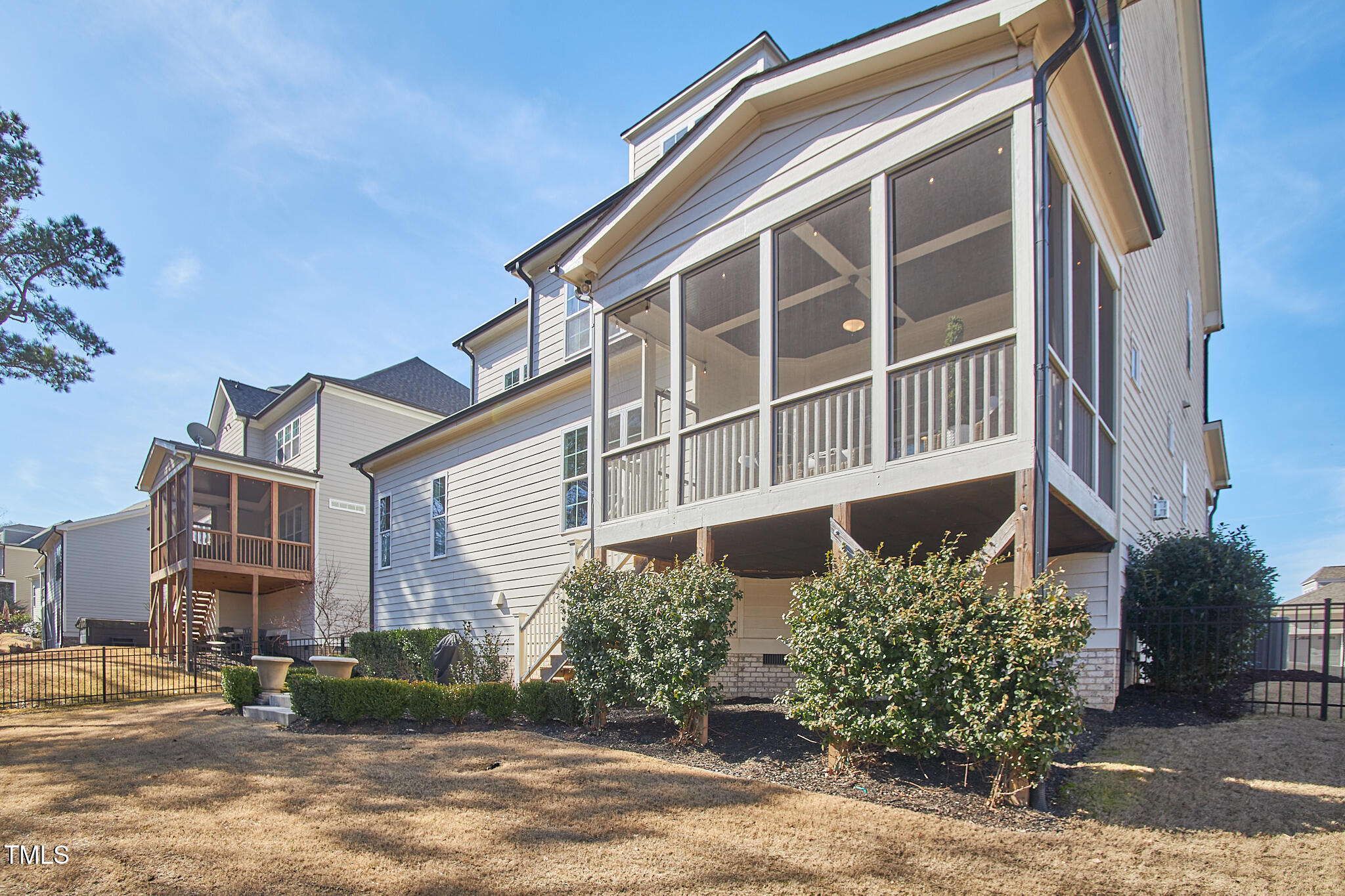 2101 Amalfi Place