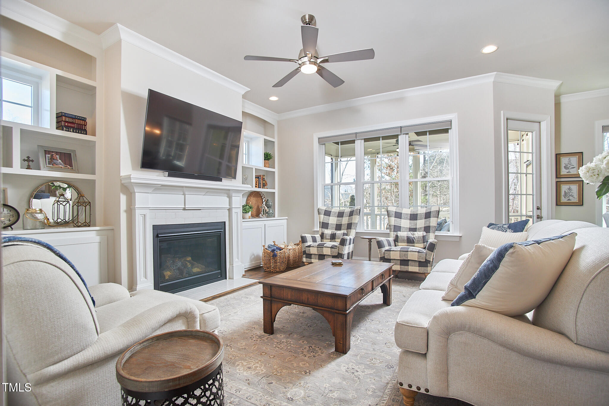 2101 Amalfi Place